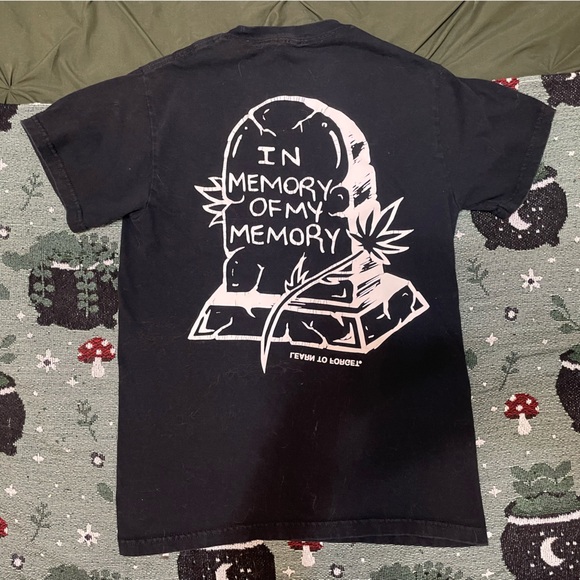 Broken Promises “In Memory of my Memory” RIP Tee - Picture 5 of 6